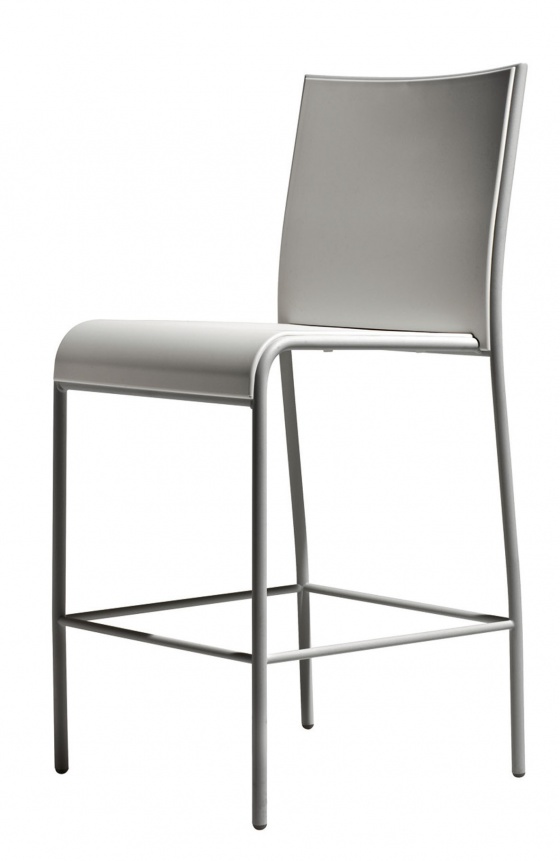 Dining room chairs: comfort and style