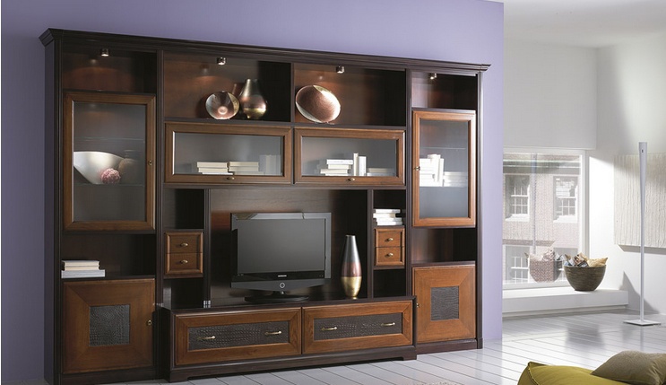 Modular system made of solid wood, at the stilema stand