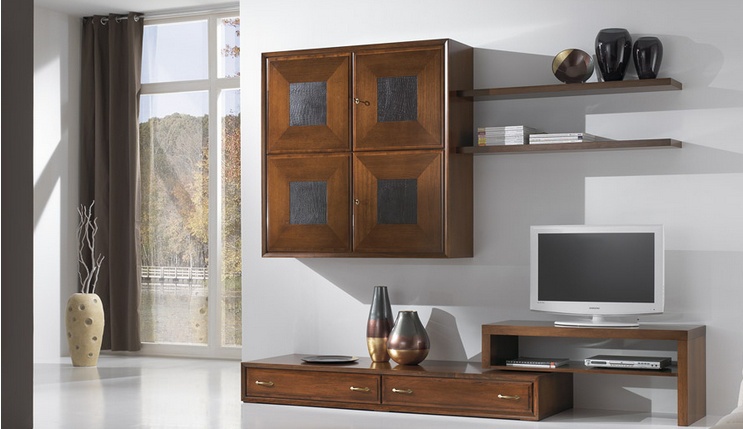 Modular system made of solid wood, at the stilema stand