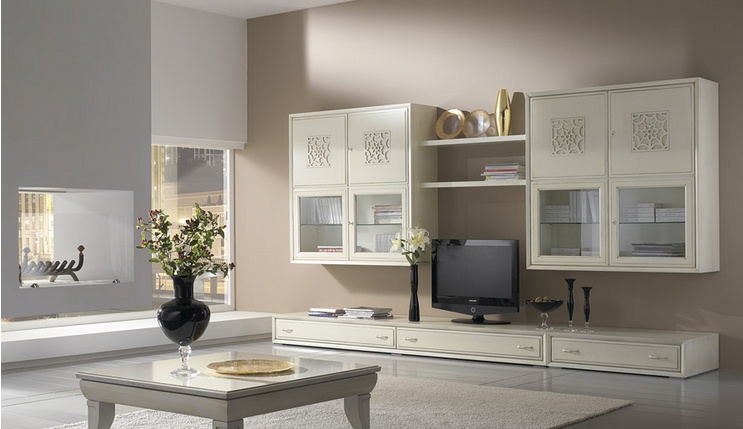 Modular system made of solid wood, at the stilema stand