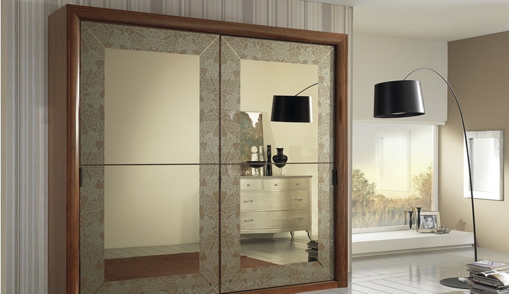 Wardrobe, at the stilema stand