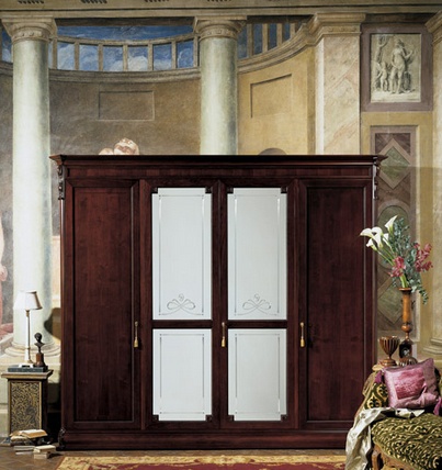 Wardrobe, at the stilema stand