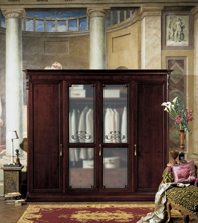 Wardrobe, at the stilema stand