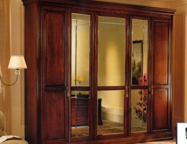 Wardrobe, at the stilema stand