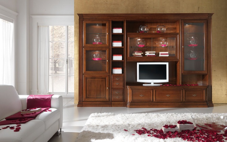 Modular system made of solid wood, at the stilema stand