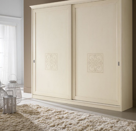 Wardrobe, at the stilema stand