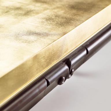 The work was first performed in a coffee table