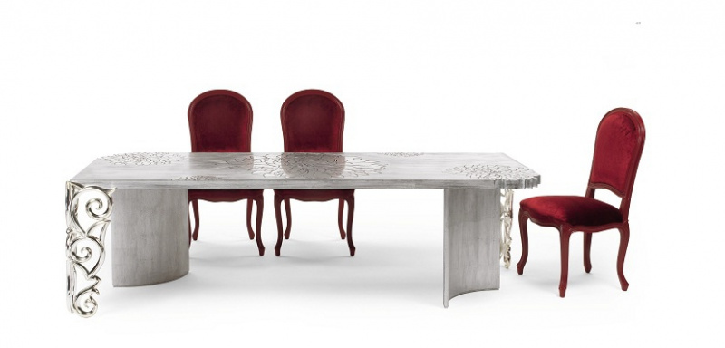 Dining room (dining set) work was first performed in Flowers