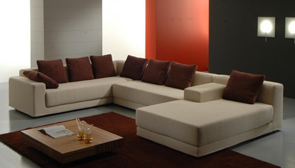The sofa is modular, Essepi