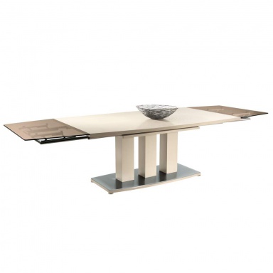 Table Eleganza