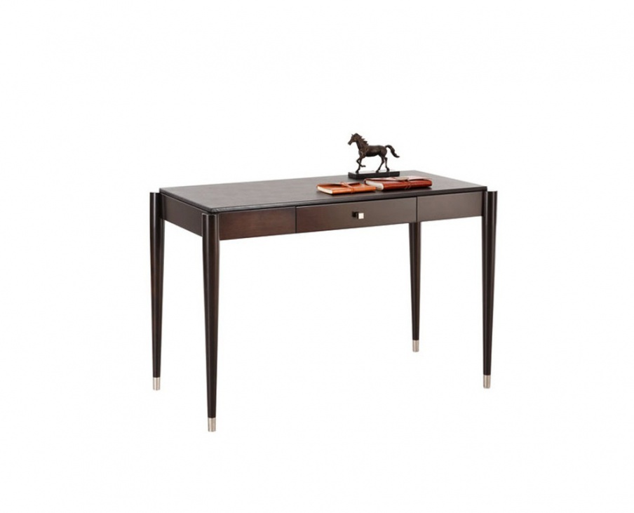 Desk Downtown, Selva