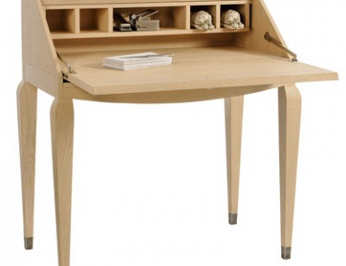 Bureau of Opus 40 on high legs, Selva