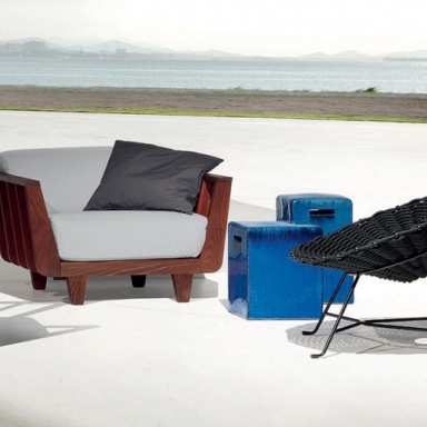 The Armchair InOut 905