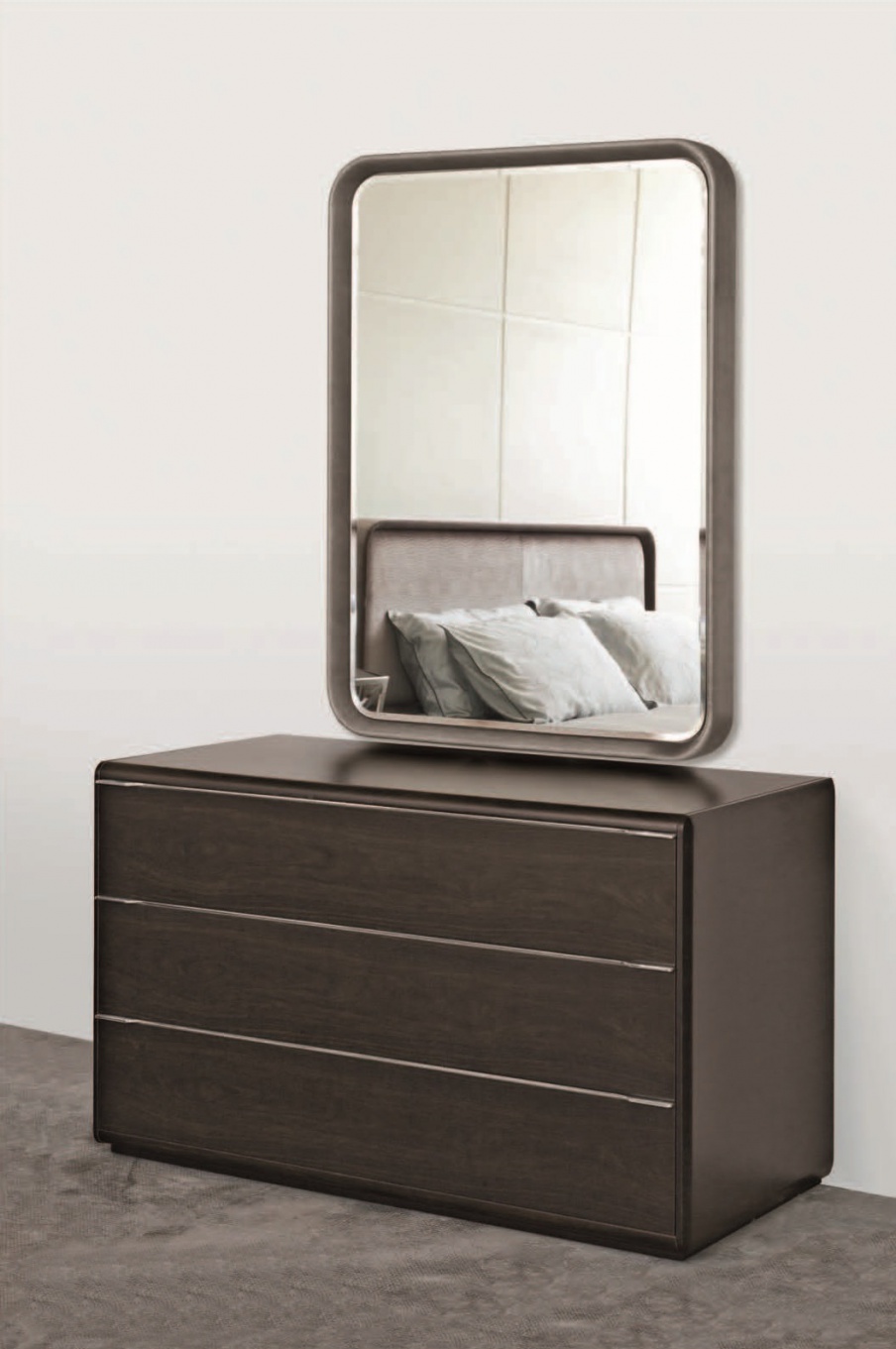 Continental 130 Dresser, Smania