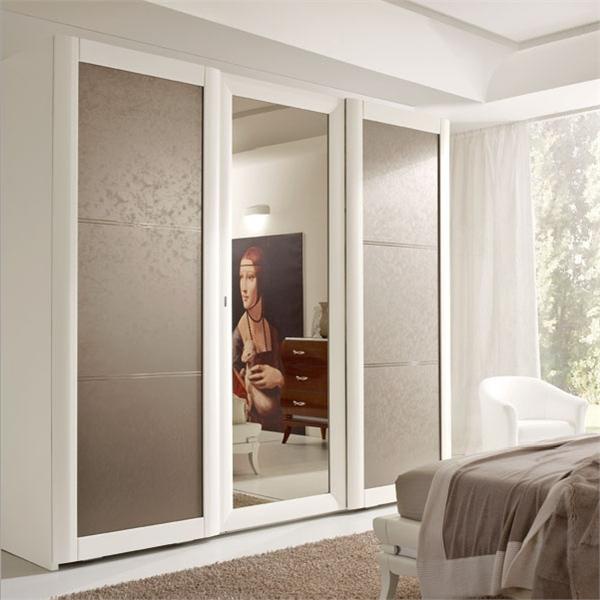 Wardrobe with sliding doors, Grilli