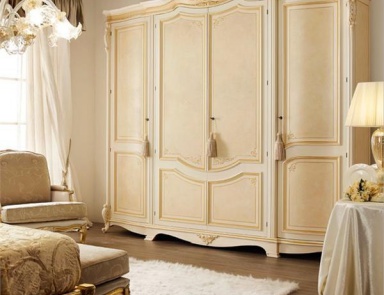 Wardrobe with hinged doors, Grilli