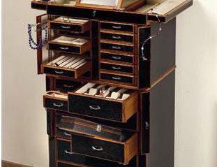 A chest of drawers for jewelry with mirror, Agresti