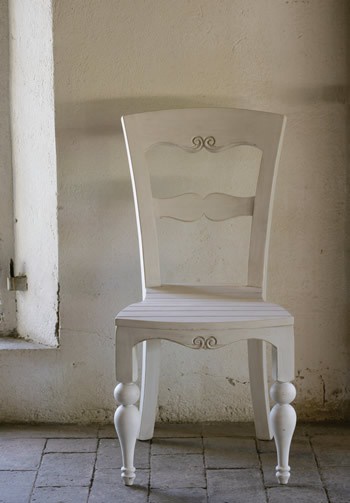 Chair Margaret, Tiemme