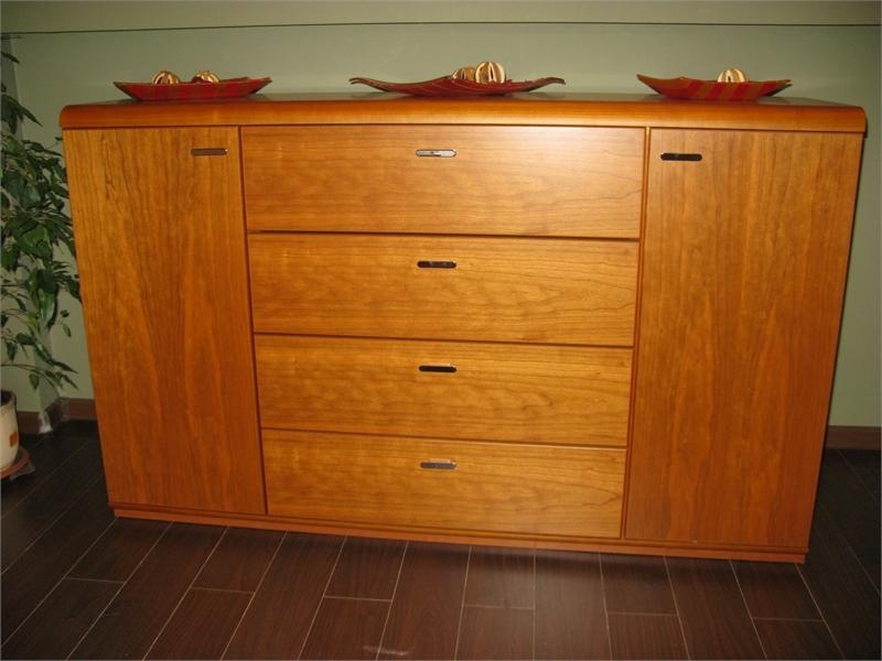 Wooden chest of drawers Venero Sale, Hulsta