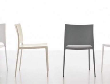 Chair with high back, Tonin casa