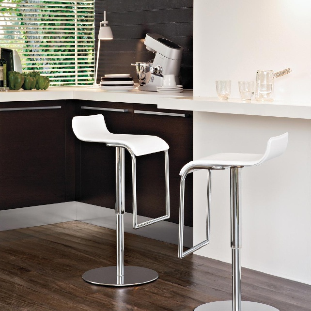 Bar stool with metal legs, Tonin casa