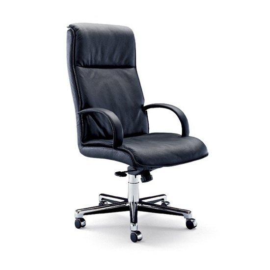 The Quattro swivel chair, Walter Knoll