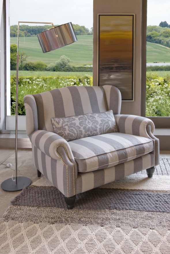 A chair with a hidden frame, Wama