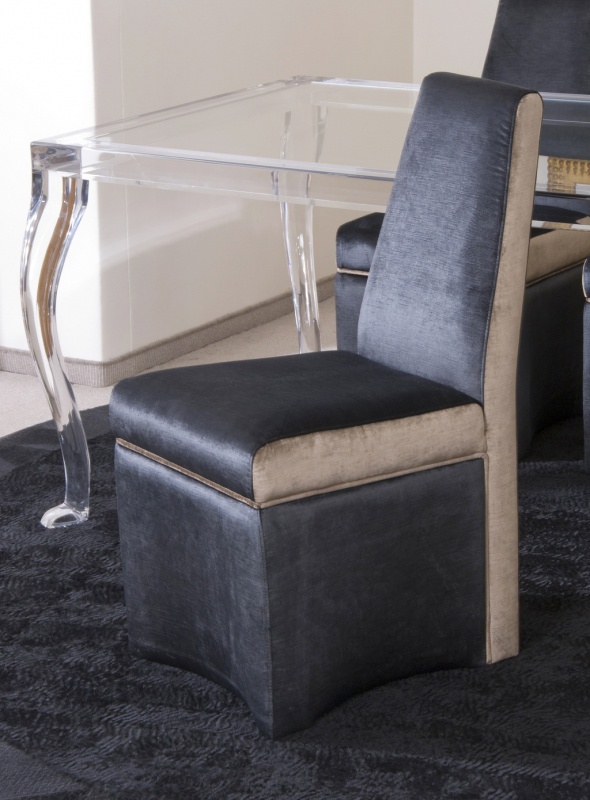 A chair with a hidden frame, Wama