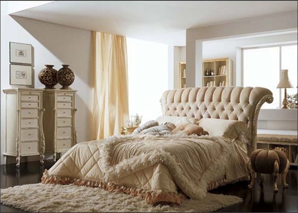 Double bed with gilding, Volpi