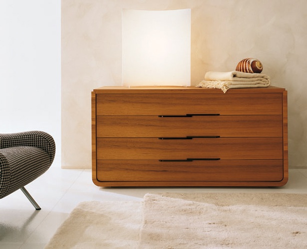 Dresser with drawers, Veneran