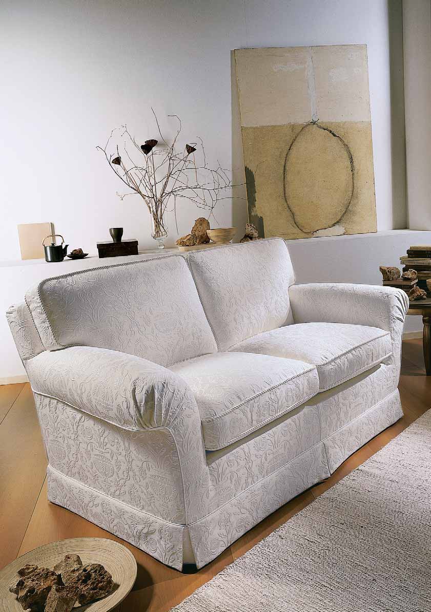 Two seater sofa with rounded armrests, Georgia - Zanaboni 
