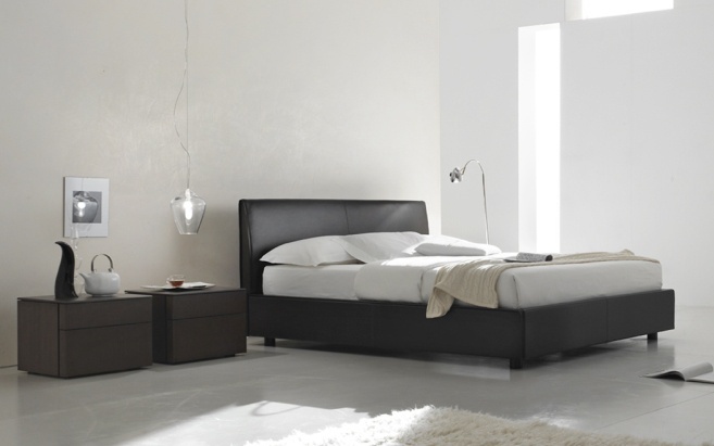 Double bed on low legs, Zanette 