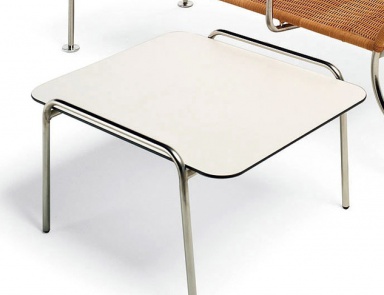 Coffee table with frame made of steel tubes and the top of the multilayer laminate Agratable TBQ, Accademia