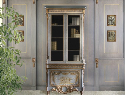 Bookcase with carved finishing, Decor DL