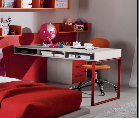 Desk, Di Liddo & Perego