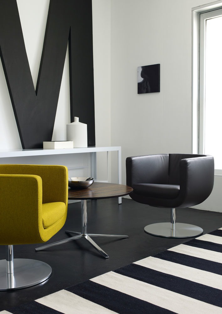 Chair swivel aluminum frame upholstered in leather or fabric Tulip Sixtysix, B&B Italia