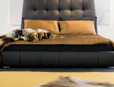 Double bed with high headboard, Tonin casa