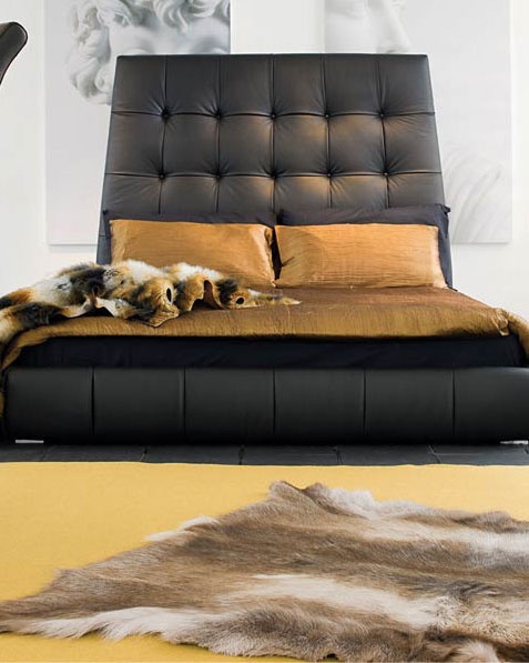 Double bed with high headboard, Tonin casa