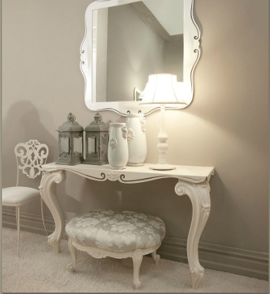 Console, Giusti Portos