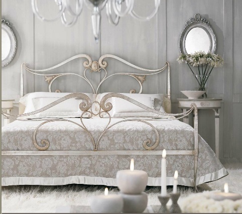 Double bed, Giusti Portos