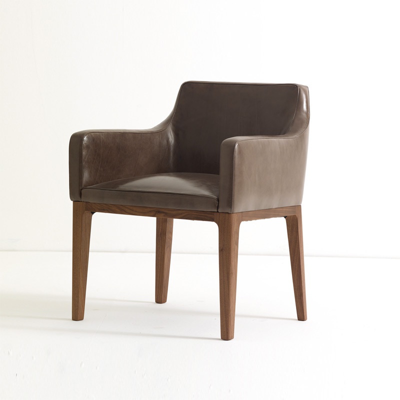Chair in leather upholstery Lola, Ulivi