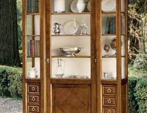 A snack bar with housing made of solid walnut and the doors of glass A811, Moletta Mobili