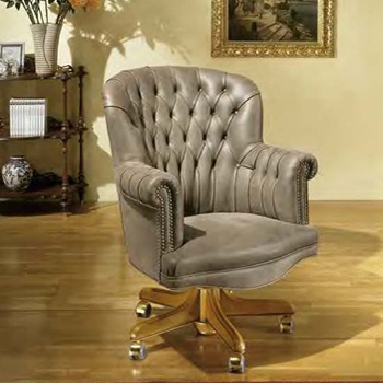 The Chair King, Origgi Salotti