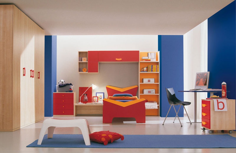 Wall children of chipboard and melamine, Julia Arredamenti