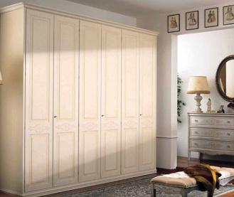 Wardrobe on the frame of tamborito Cigno, Benedetti