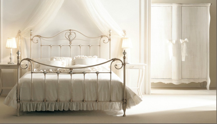 Set bedroom with double bed, Giusti Portos
