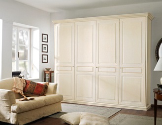 Wardrobe on the frame of tamborito Perseo, Benedetti