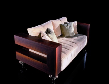 Sofa Wilson, JC Passion