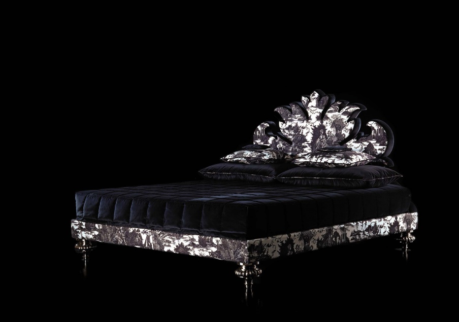 Bed Damasco, JC Passion