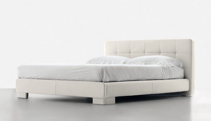 Double bed in leather upholstery, Contempo